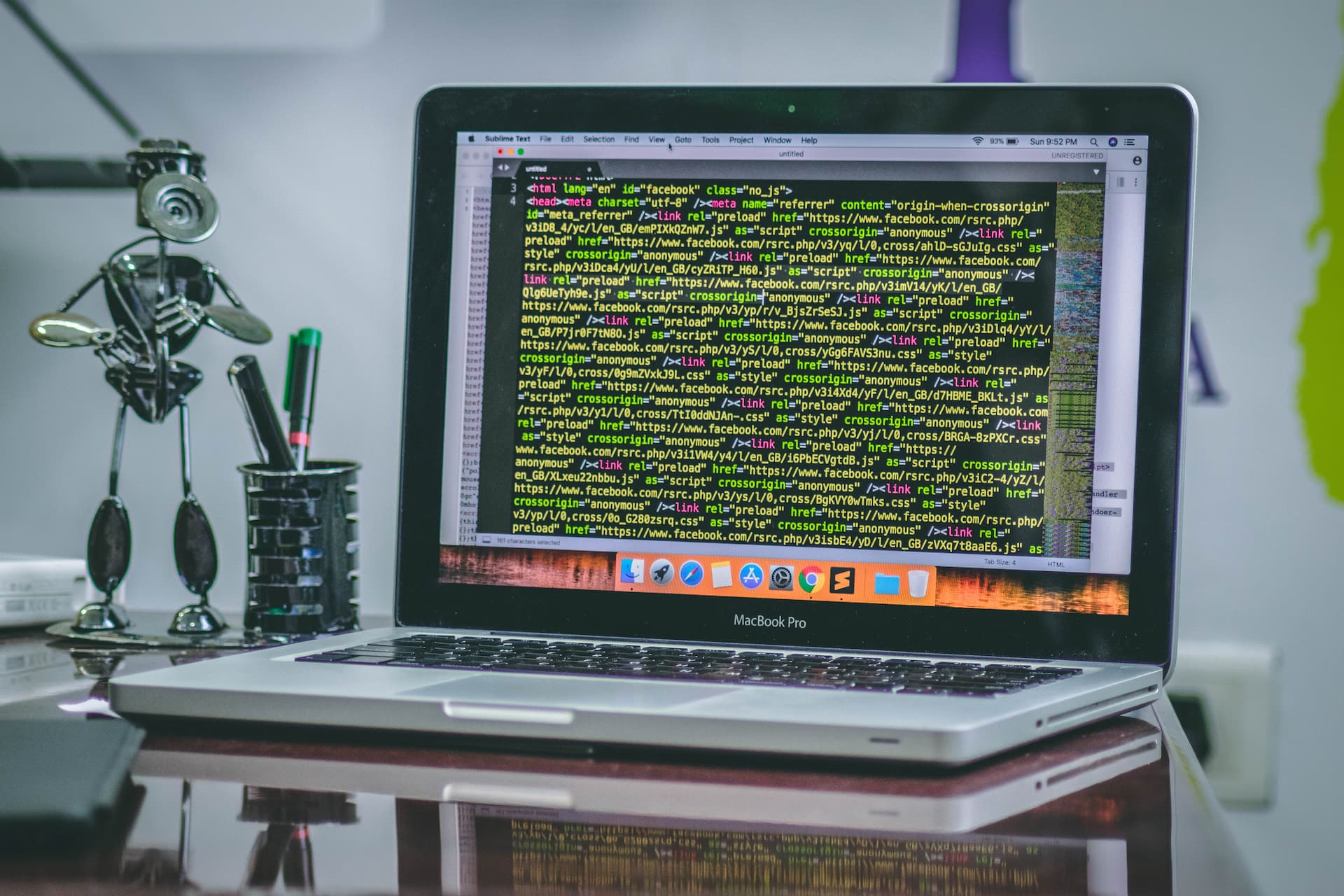 Software in Games: A Comprehensive Overview